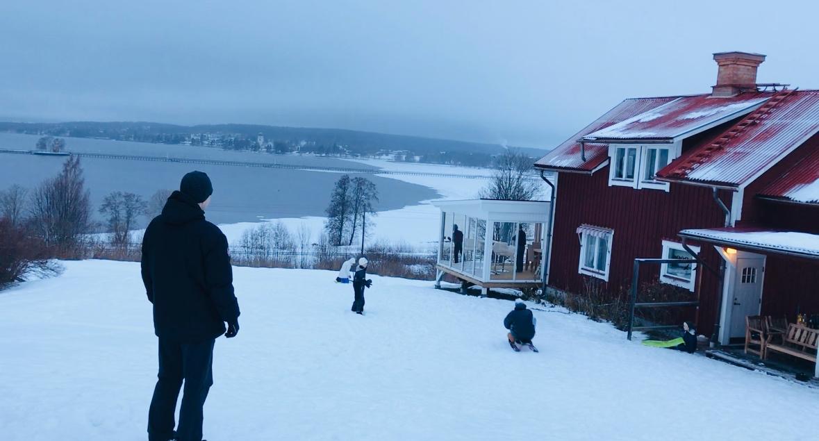 Vinterlandskap i Rättvik med snötäckt Siljan